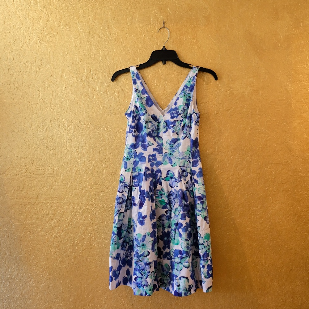 ADORABLE RALPH LAUREN BLUE FLORAL SUMMER DRESS!